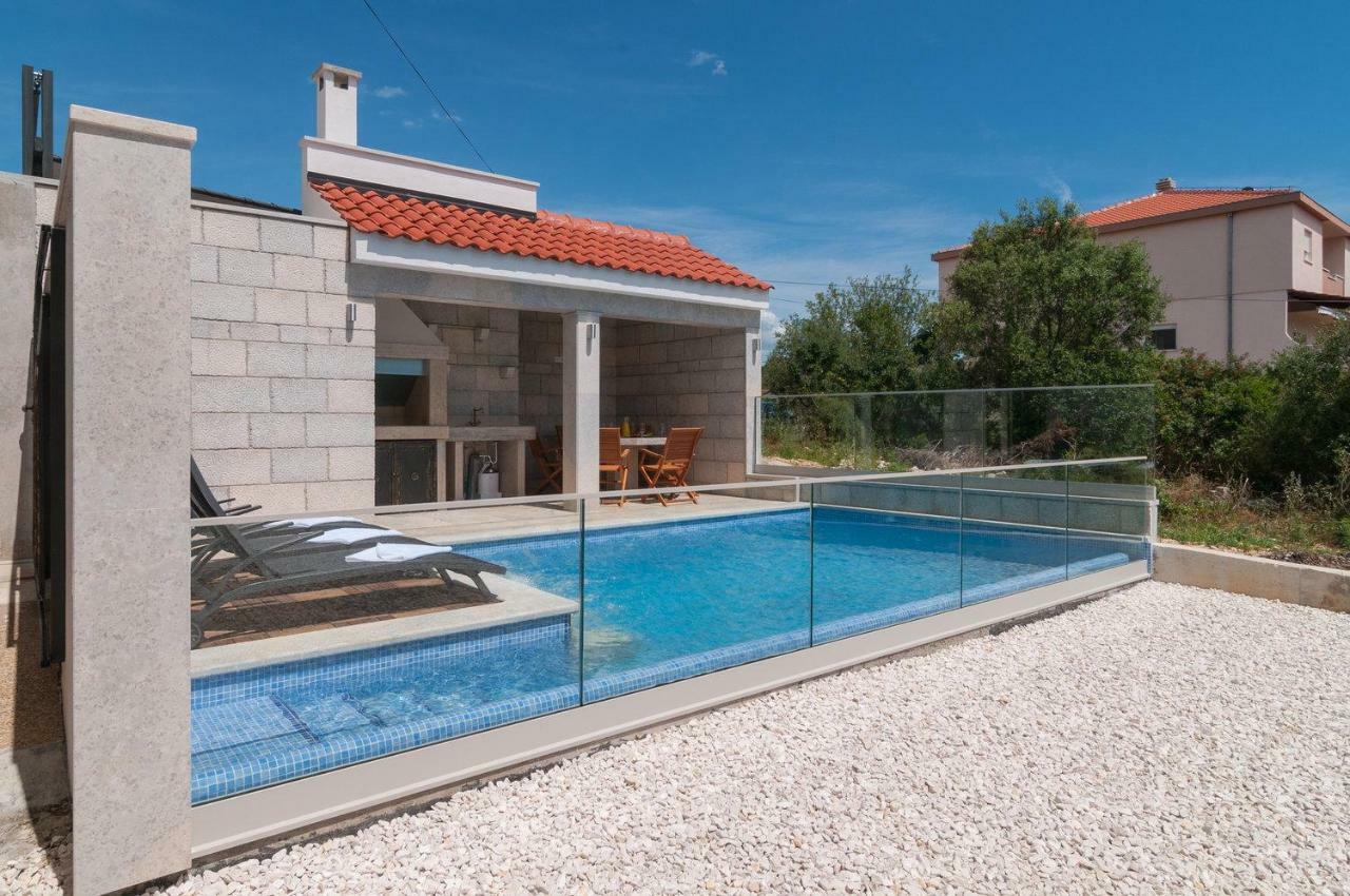 Beautiful With Private Pool Appartement