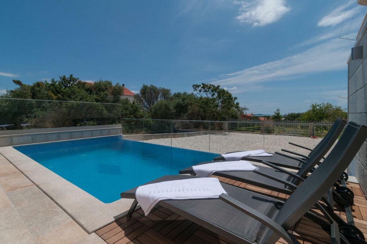 Beautiful With Private Pool *
